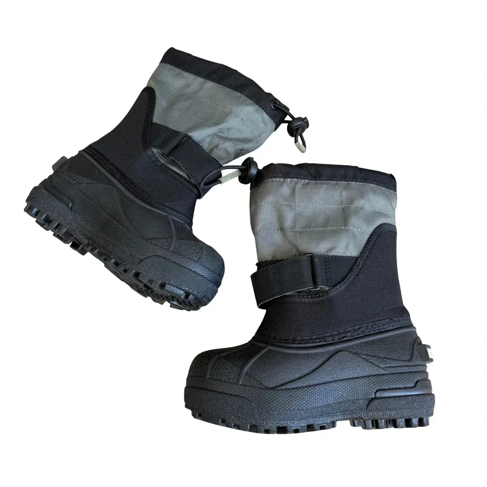 Columbia Kids Powderbug Plus II Waterproof Snow Boots Black Grey Sz 9 Excellent